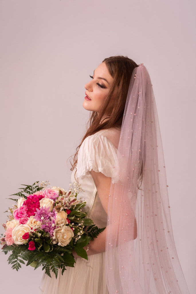 ESTELLE | Modern Pearl Veil | Trendy Veil | Single Tier Light Pink Veil